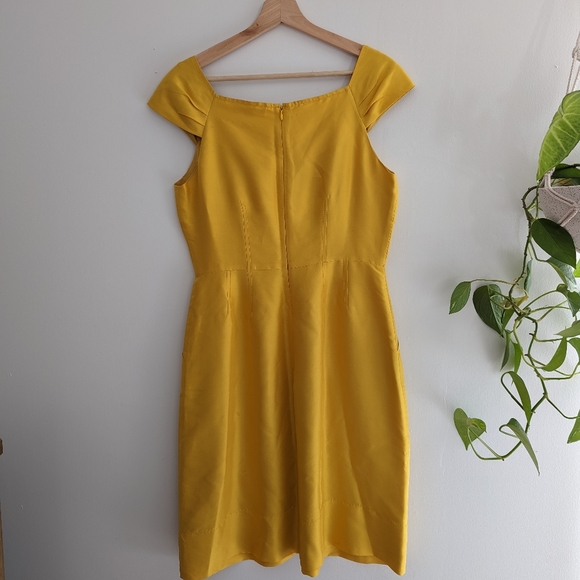 Banana Republic Yellow Silk Dress - Picture 4 of 6